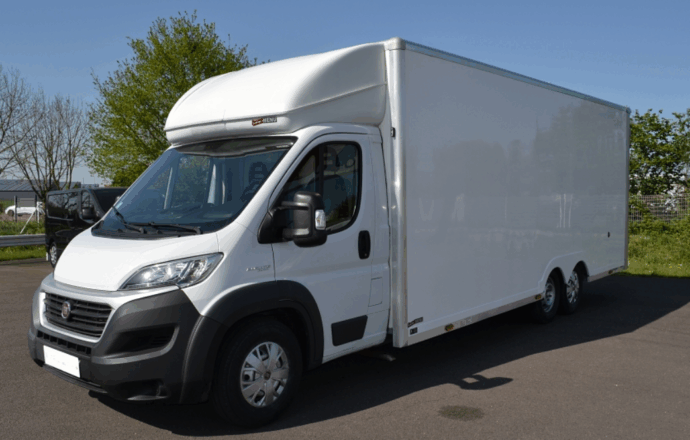 Location camion déménagement 30m3 aller simple avec chauffeur France-Europe | 1utilitaire.com