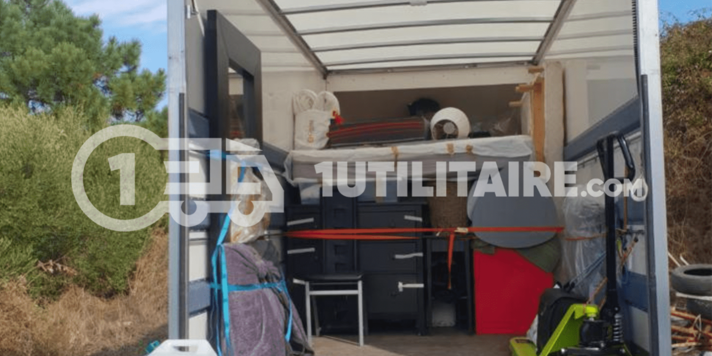 Camion de déménagement 1Utilitaire.com avec chauffeur en aller simple – location facile et sans stress Camion de déménagement 1Utilitaire.com avec chauffeur en aller simple – location facile et sans stress